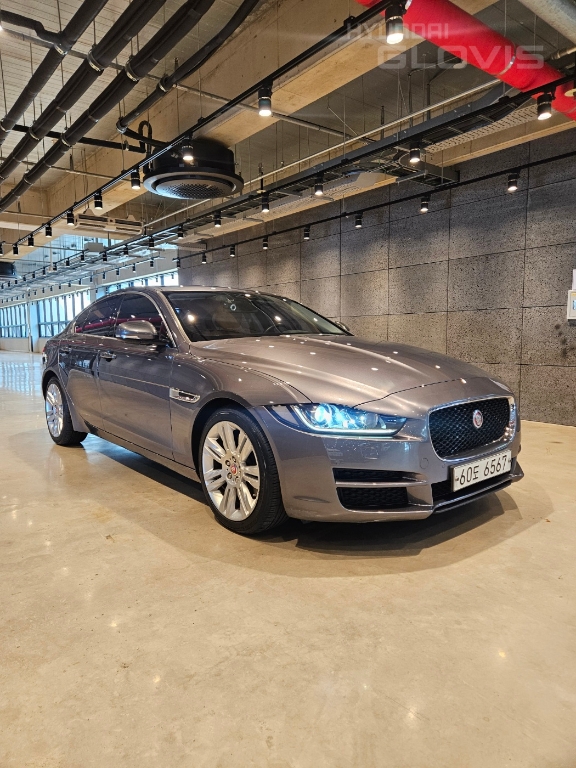 JAGUAR XE 2.0 20d