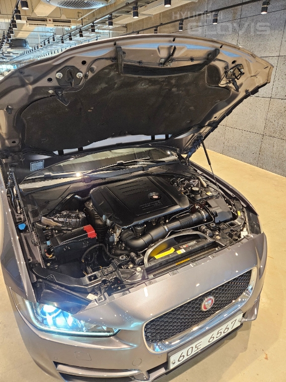 JAGUAR XE 2.0 20d