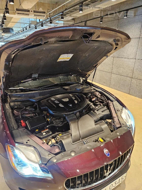 MASERATI Quattroporte (6th Generation) 3.0 Diesel