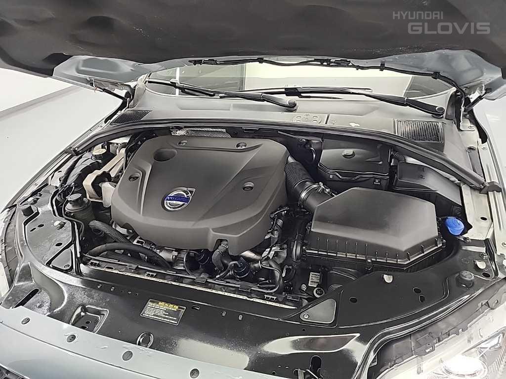 VOLVO XC70 D4