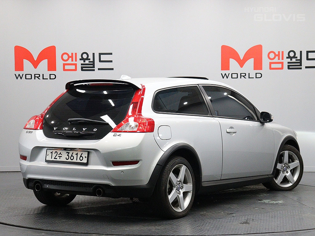 VOLVO C30 (1st Generation F/L) D4