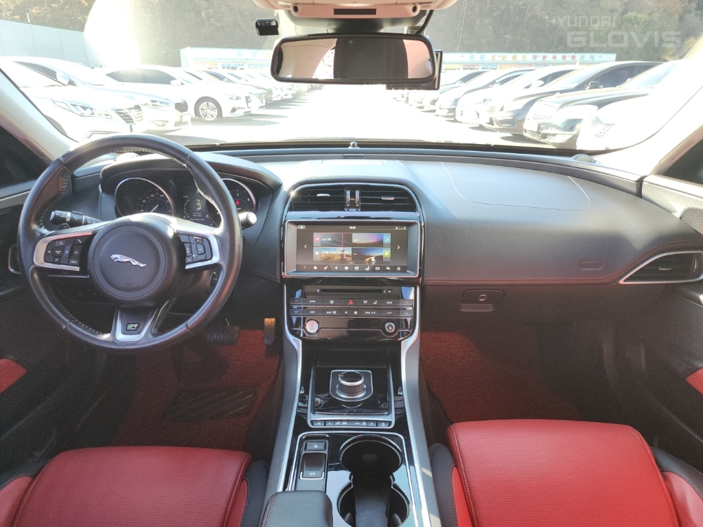 JAGUAR XE 2.0 20d