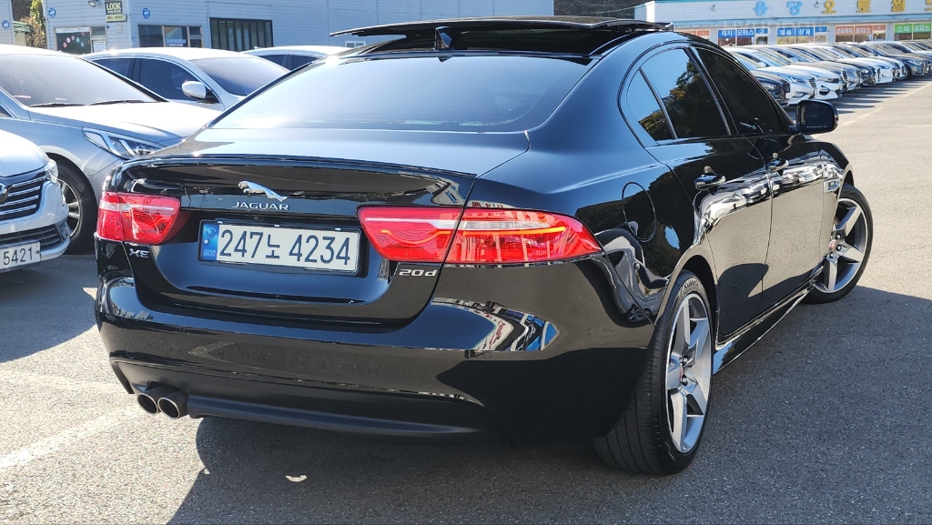 JAGUAR XE 2.0 20d