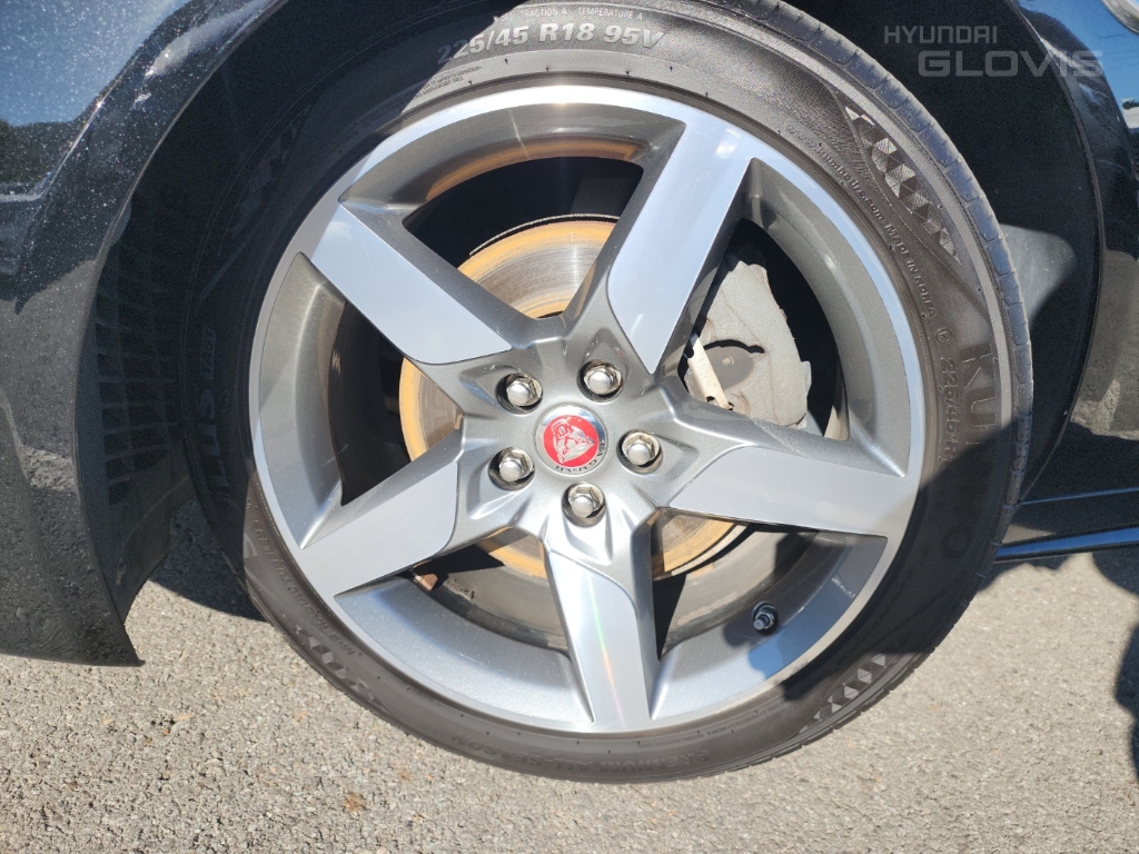 JAGUAR XE 2.0 20d
