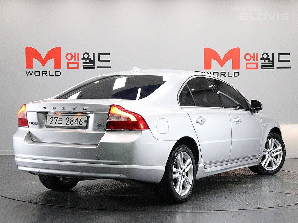 VOLVO S80 (2nd Generation) D4