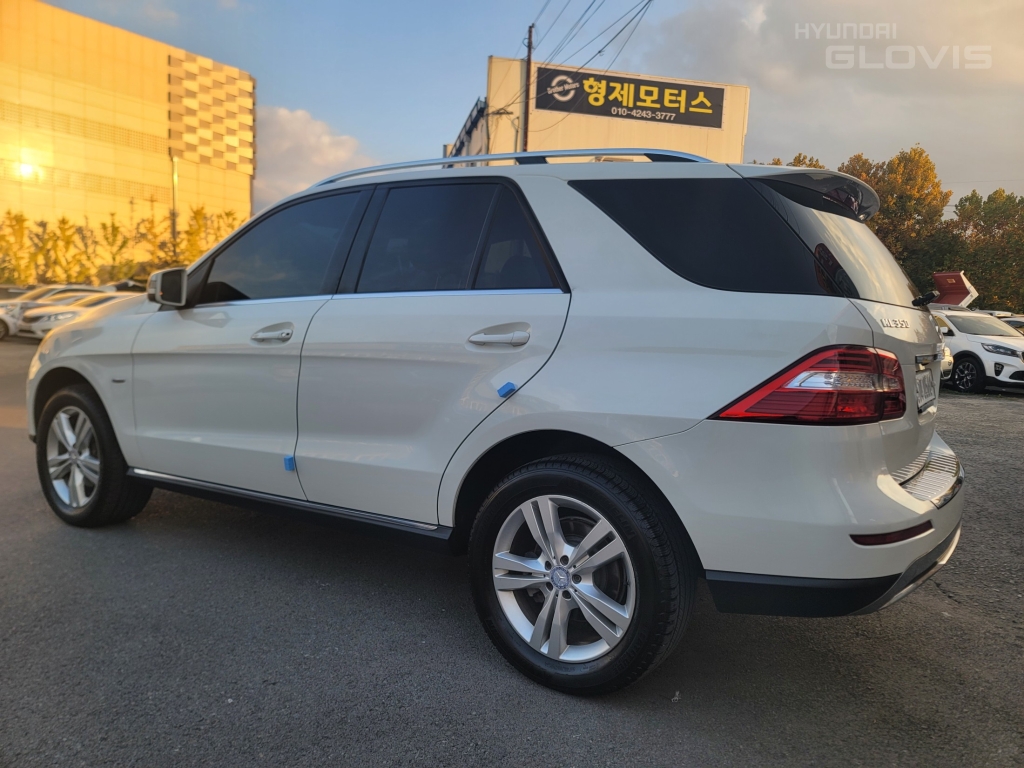 BENZ M-Class (3rd Generation) ML350 BlueTEC 4Matic