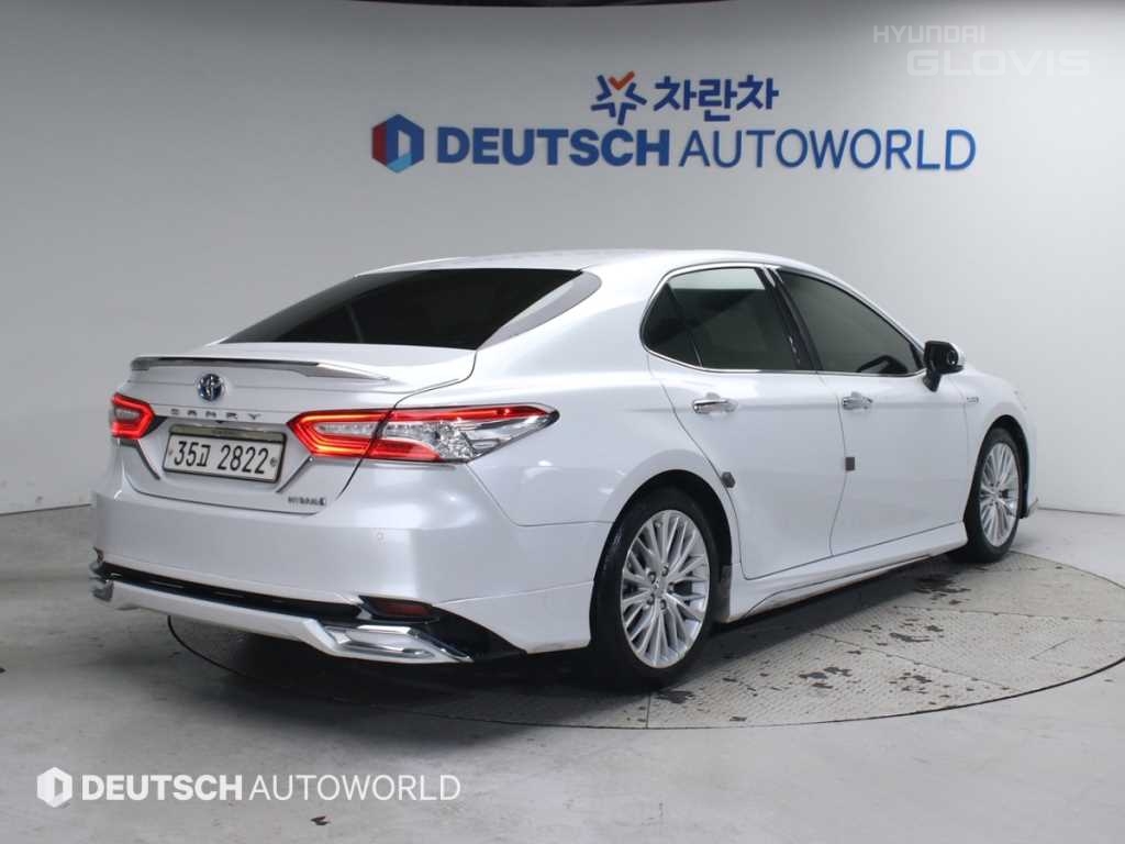 TOYOTA Camry (10th Generation) 2.5 Hybrid