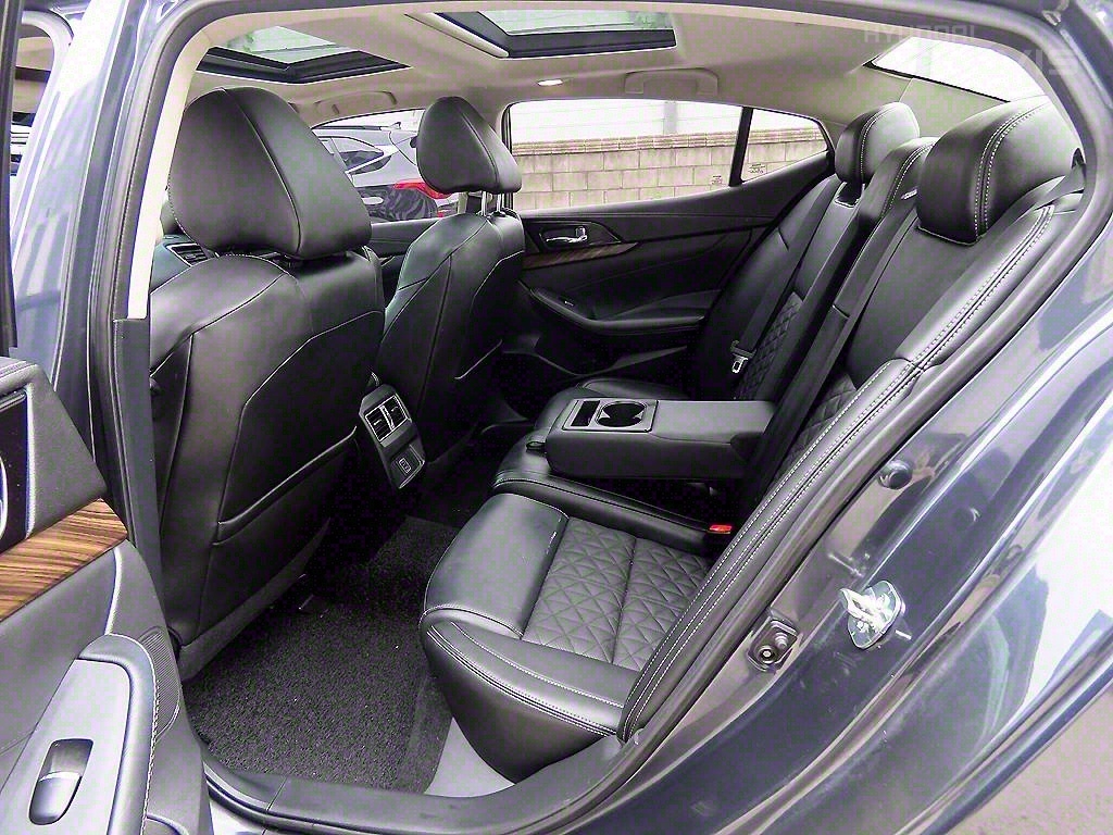 NISSAN Maxima 3.5