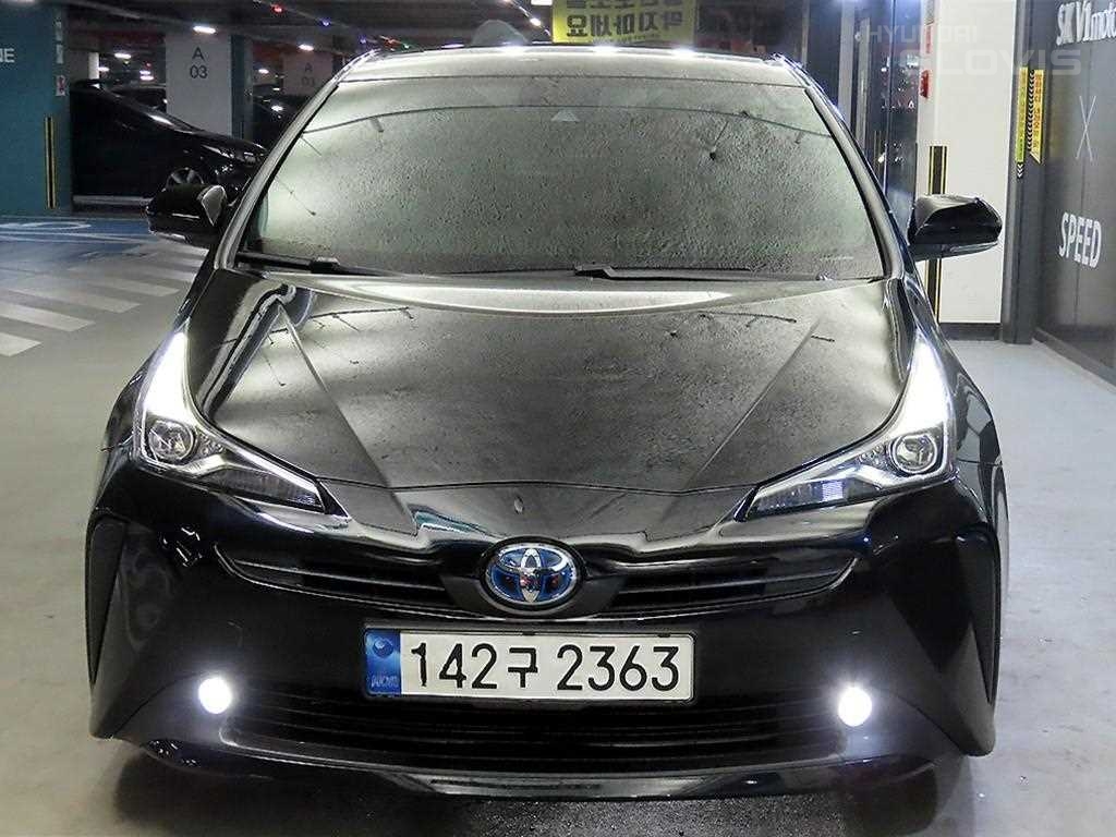 TOYOTA Prius (4th Generation) 1.8