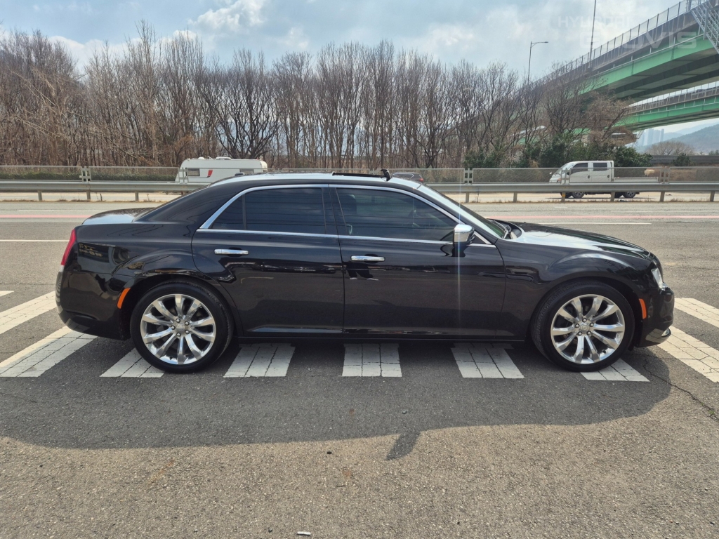 CHRYSLER 300C (2nd Generation) 3.6