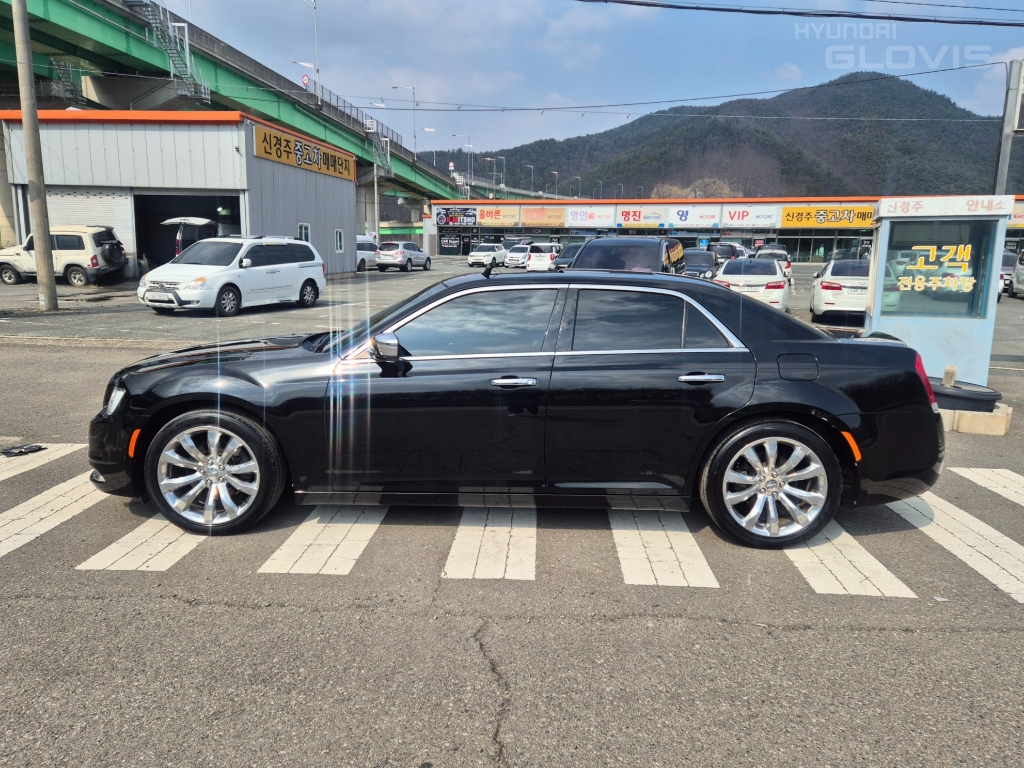 CHRYSLER 300C (2nd Generation) 3.6