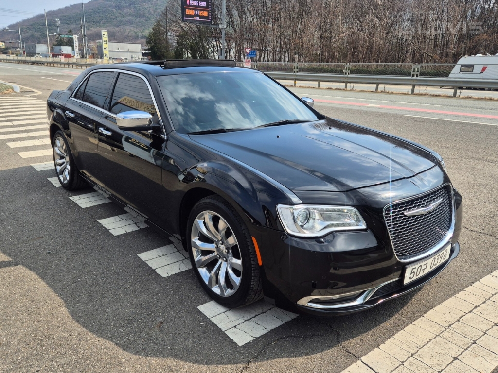 CHRYSLER 300C (2nd Generation) 3.6