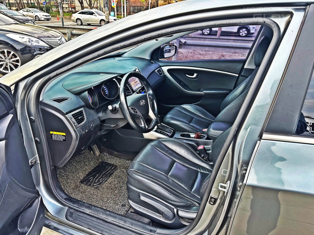 HYUNDAI The New I30 2.0 GDI