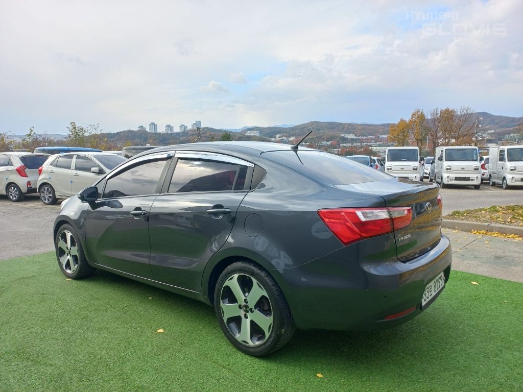 KIA All New Pride 4Door 1.6 GDI