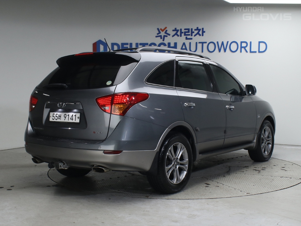 HYUNDAI Veracruz Diesel 2WD