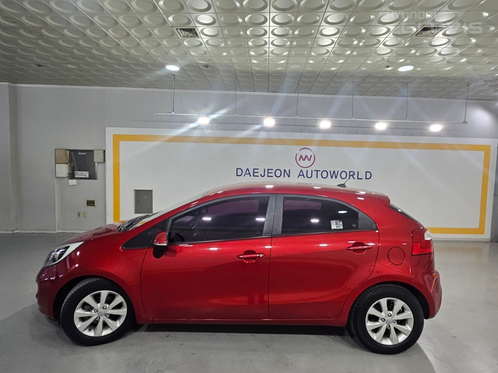 KIA All New Pride 5Door 1.6 GDI