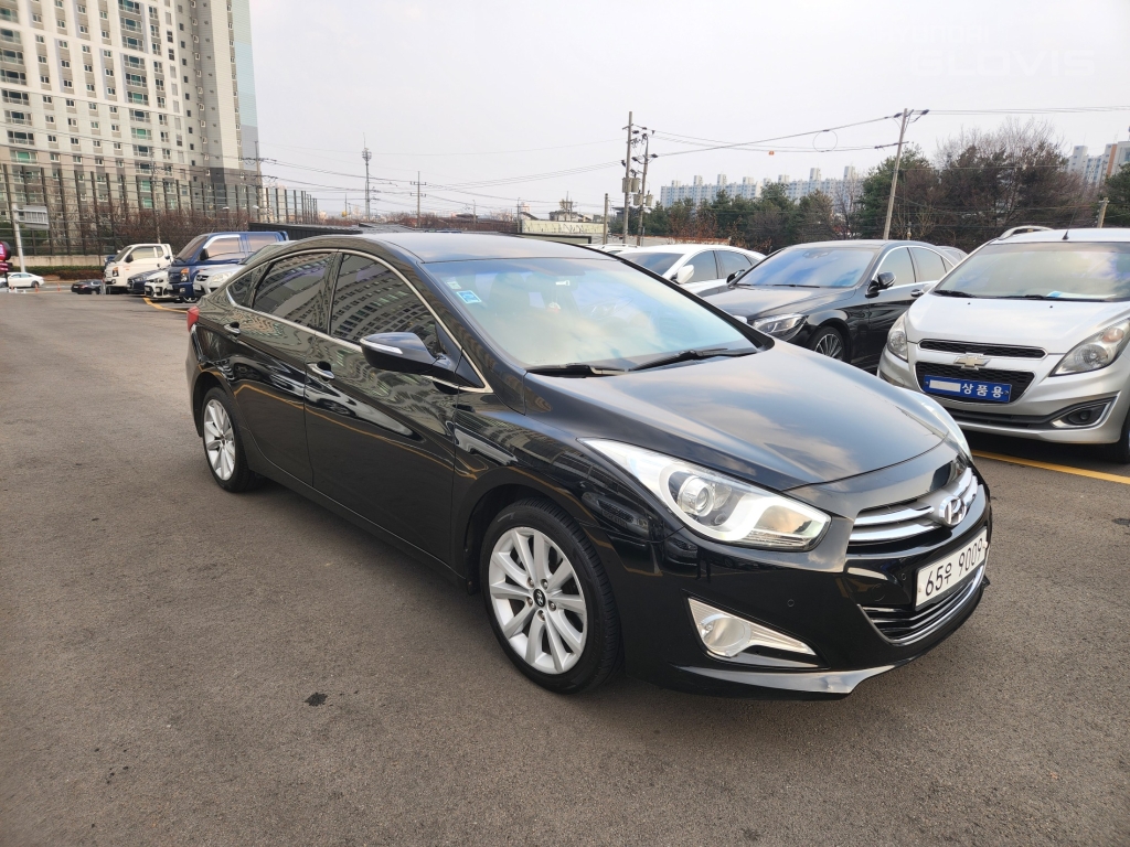 HYUNDAI I40 Saloon 1.7 VGT