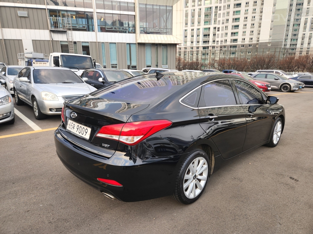 HYUNDAI I40 Saloon 1.7 VGT