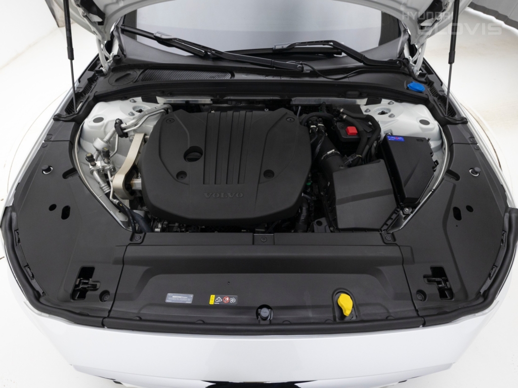VOLVO V90 Cross Country 2.0 B5 AWD