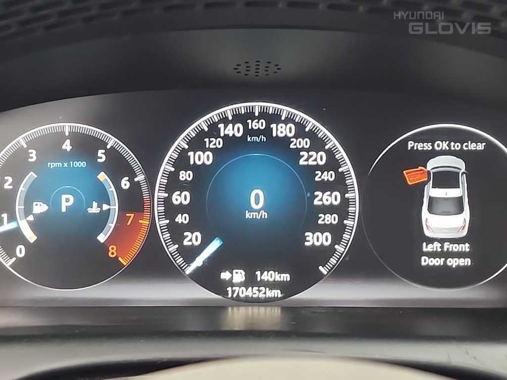 JAGUAR XJ (8th Generation) 3.0 SC LWB AWD