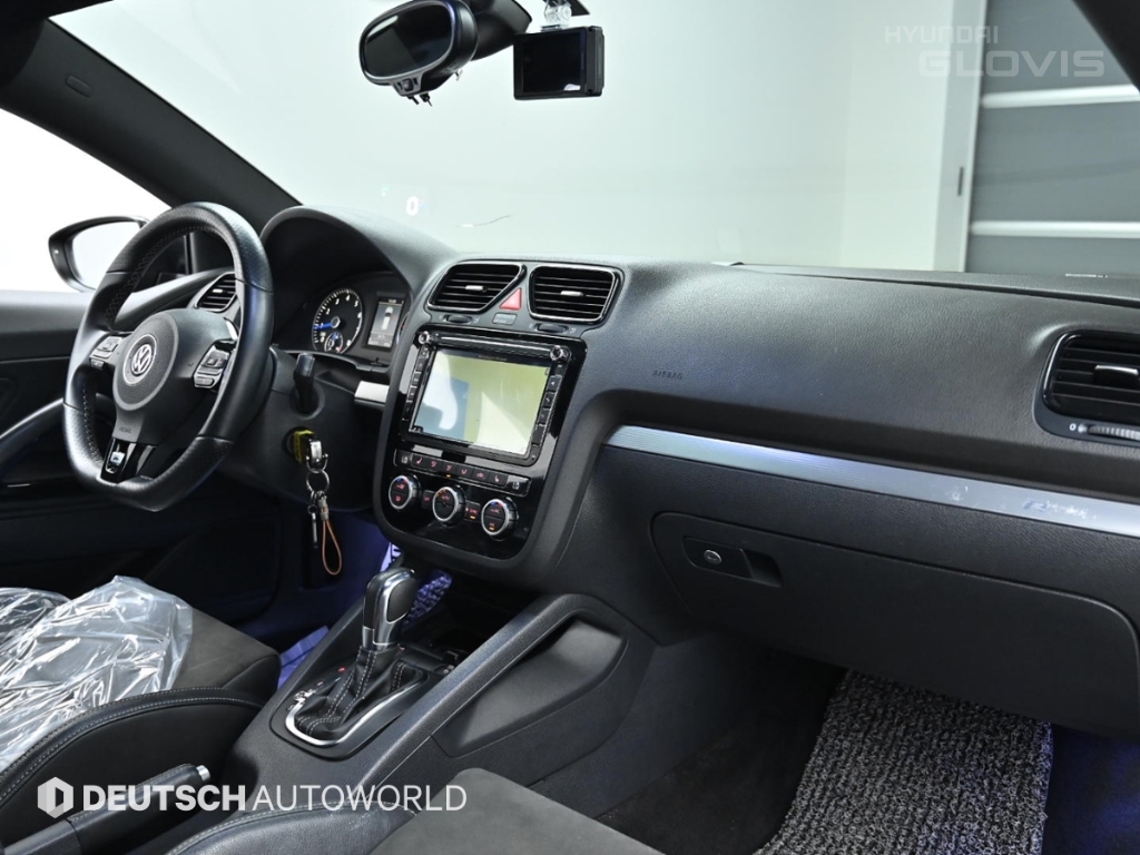 VOLKSWAGEN Scirocco (3rd Generation) 2.0 TSI