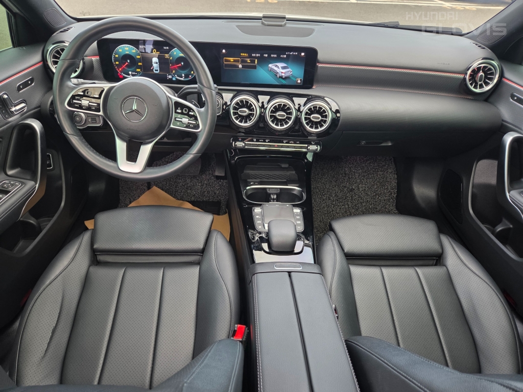 BENZ A-Class (4th Generation) A250 Sedan 4Matic