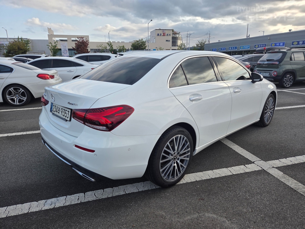 BENZ A-Class (4th Generation) A250 Sedan 4Matic