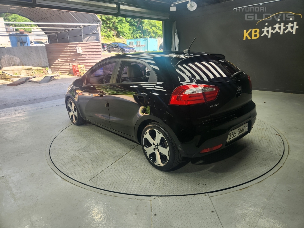 KIA All New Pride 5Door 1.6 GDI
