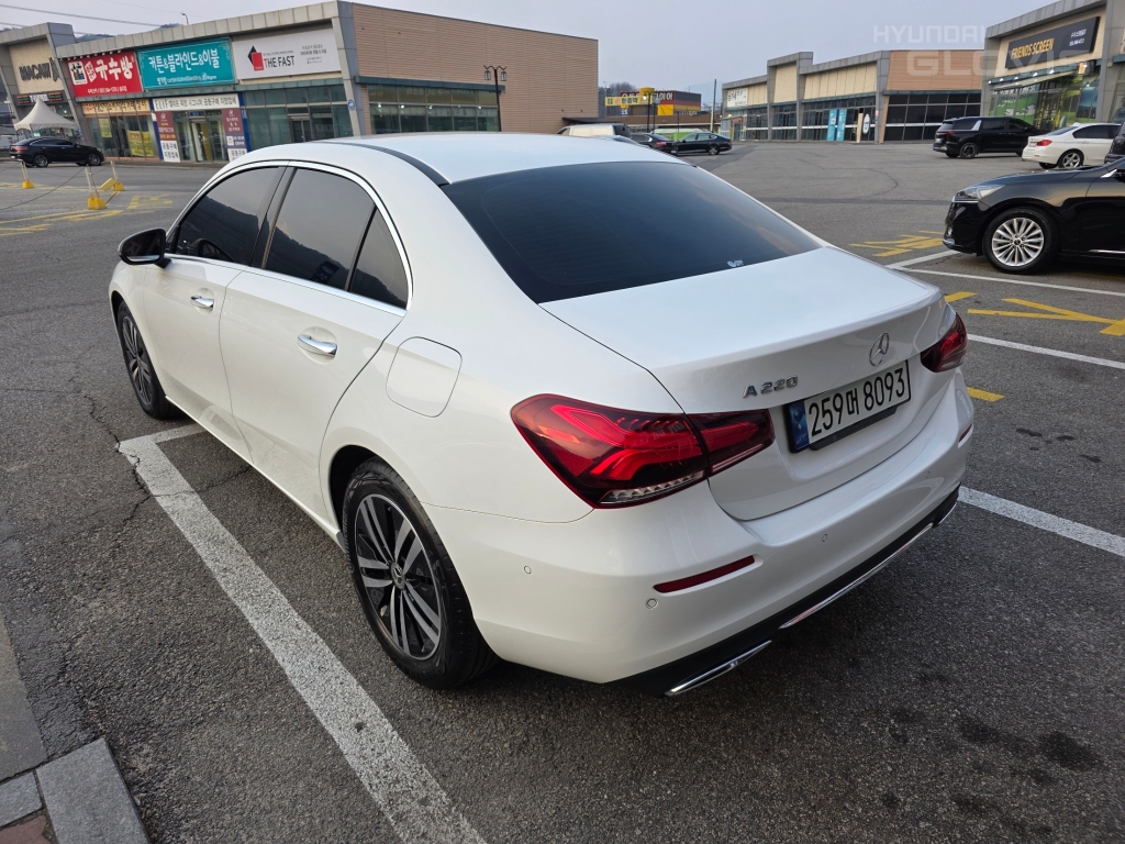 BENZ A-Class (4th Generation) A220 Sedan