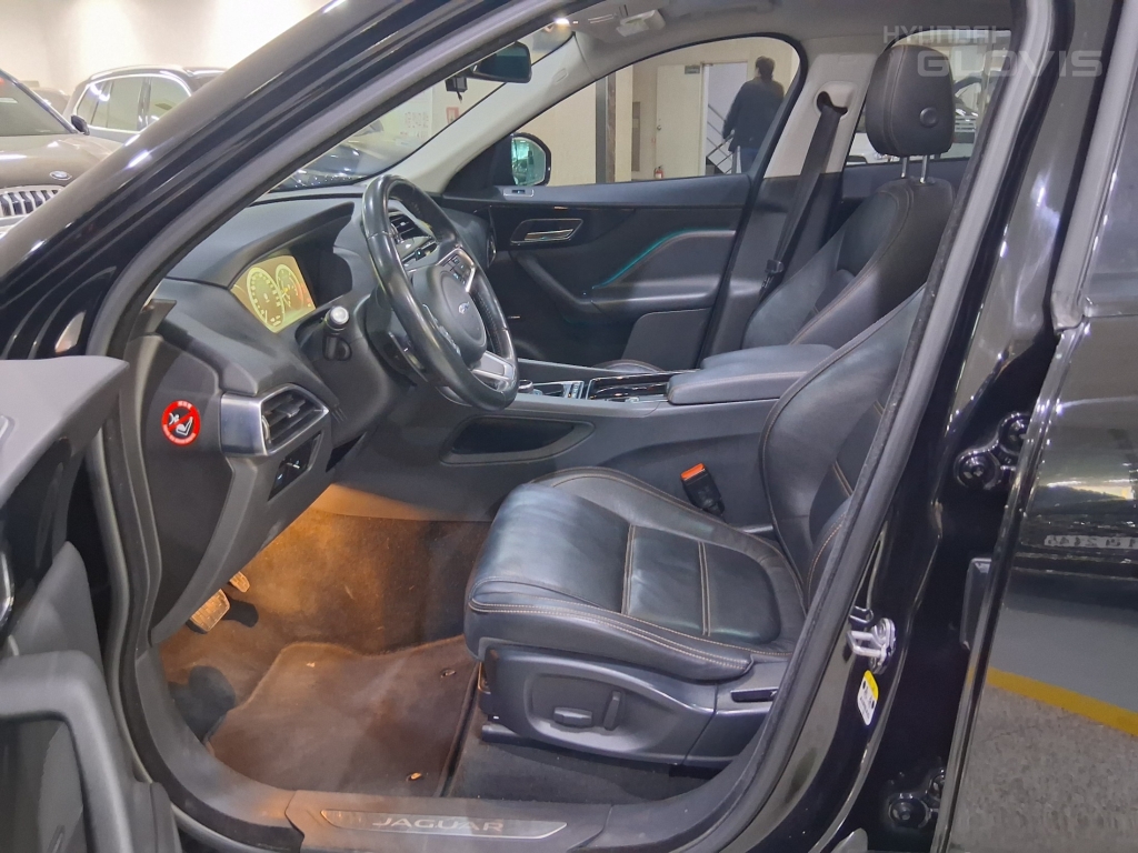JAGUAR F-PACE 2.0 20d AWD