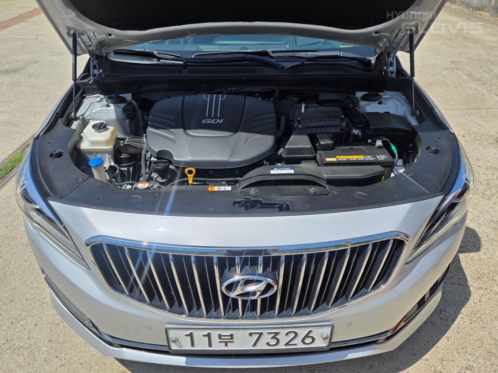 HYUNDAI Aslan G300
