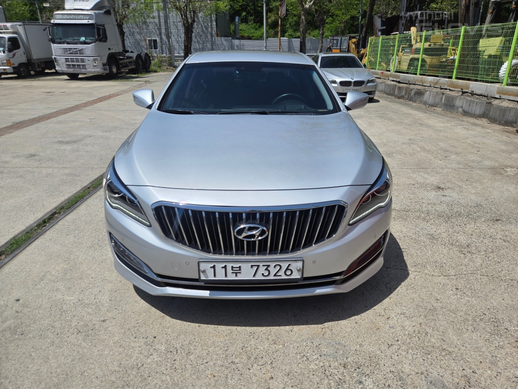 HYUNDAI Aslan G300