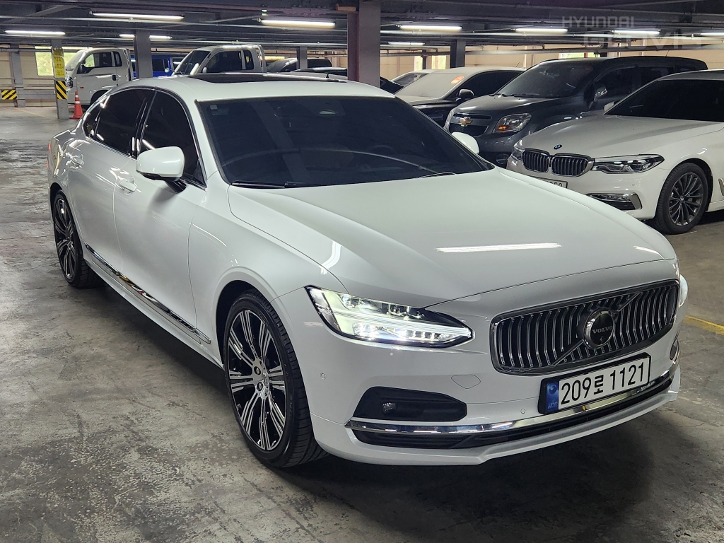 VOLVO The New S90 B6 AWD