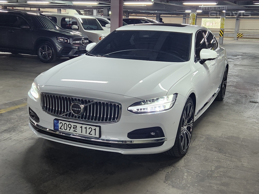 VOLVO The New S90 B6 AWD