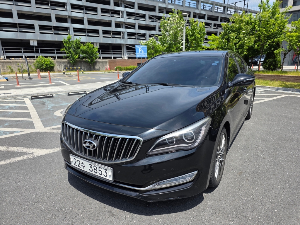 HYUNDAI Aslan G300