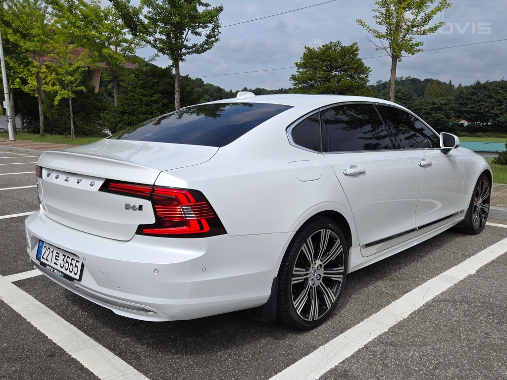 VOLVO The New S90 B6 AWD