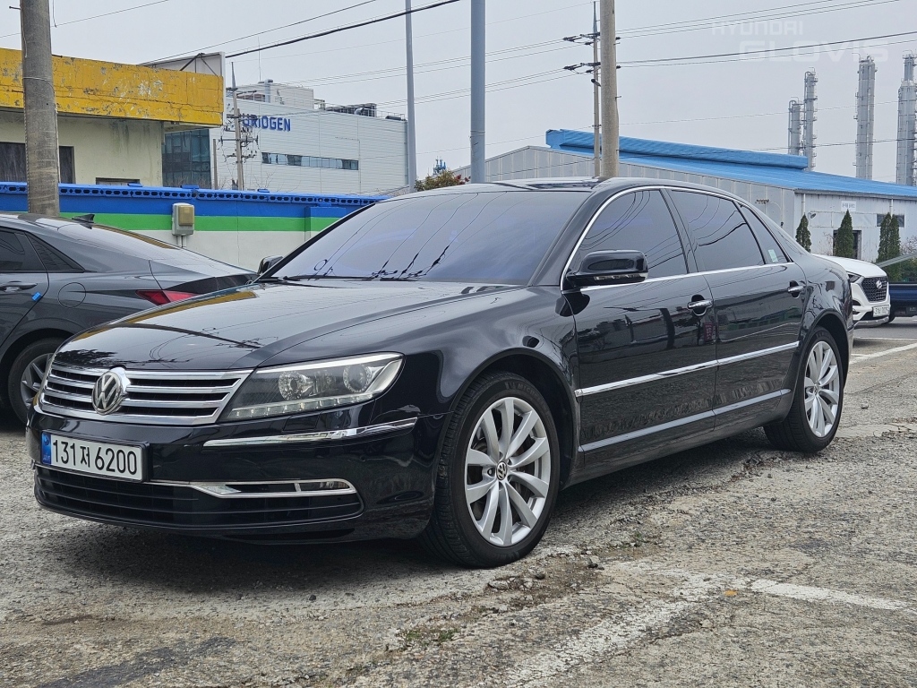 VOLKSWAGEN Phaeton V8 4.2 LWB