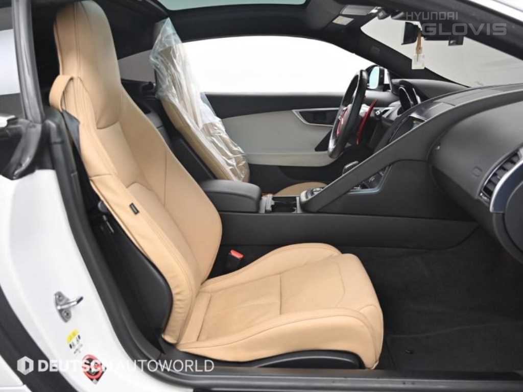 JAGUAR F-Type P300 Coupe