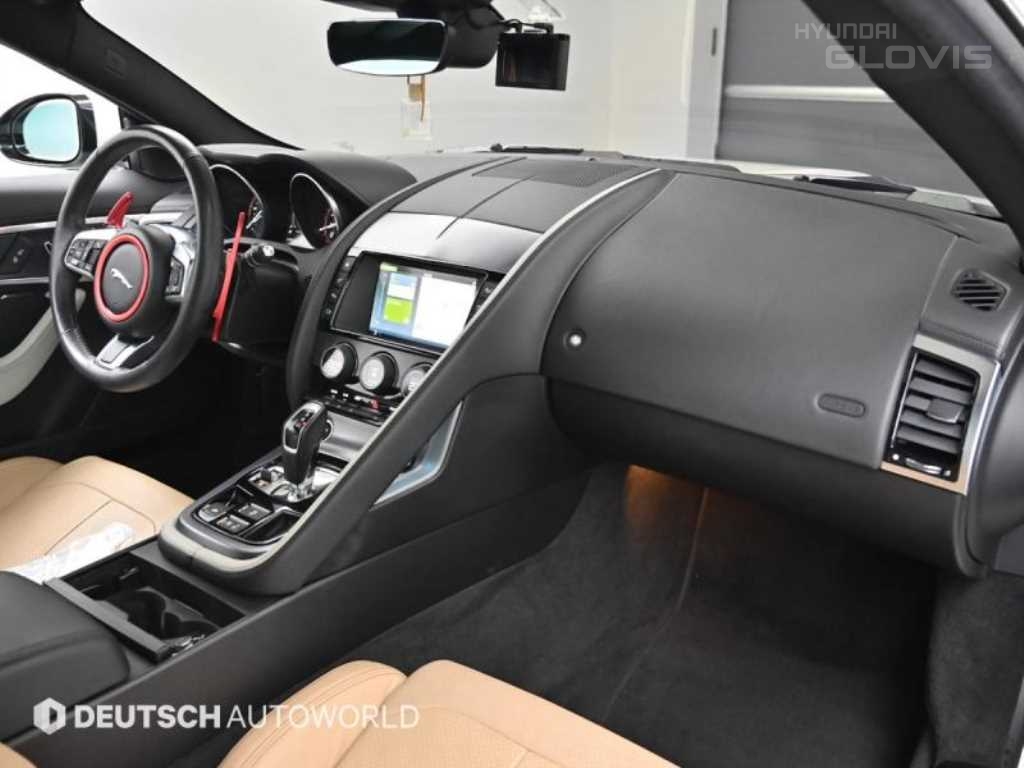 JAGUAR F-Type P300 Coupe
