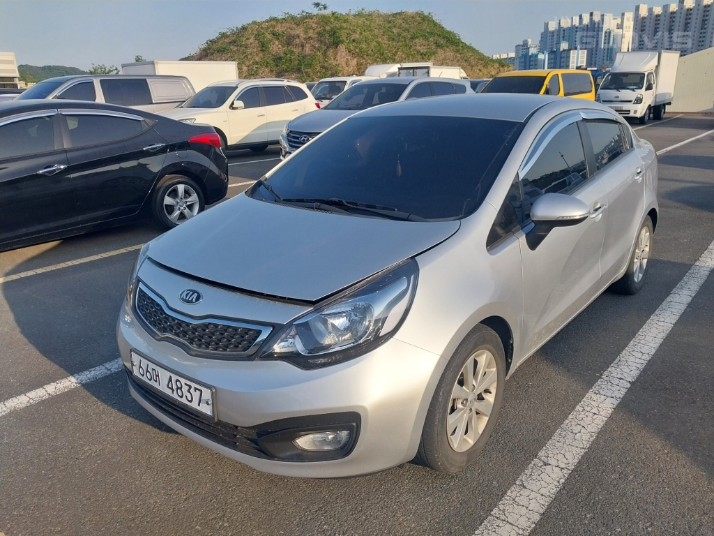 KIA All New Pride 4Door 1.6 GDI