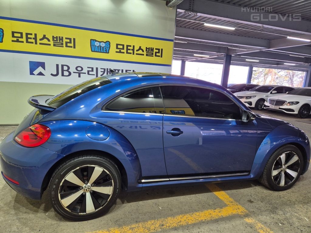 VOLKSWAGEN The Beetle 2.0 TDI