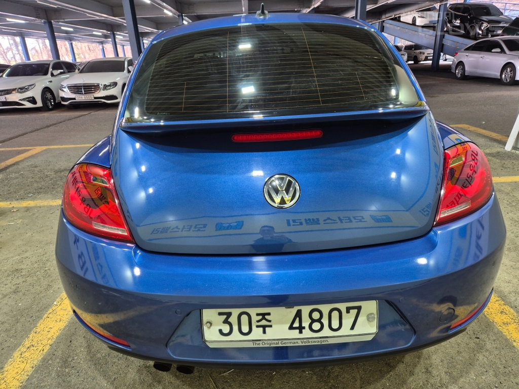 VOLKSWAGEN The Beetle 2.0 TDI