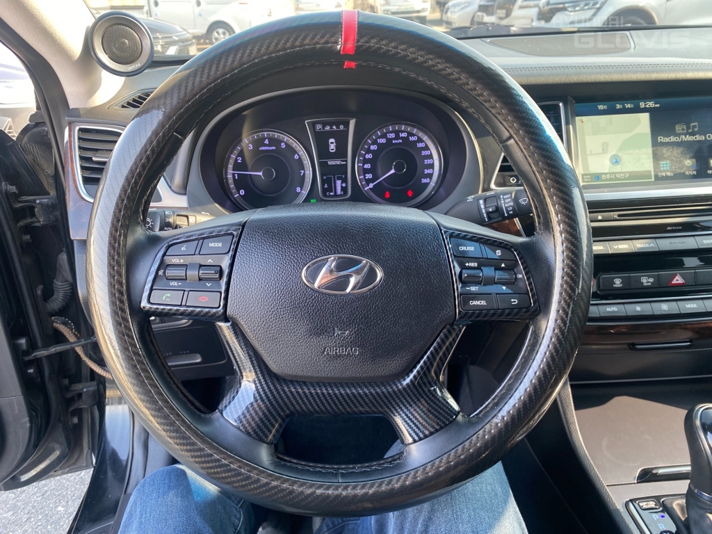 HYUNDAI Aslan G300