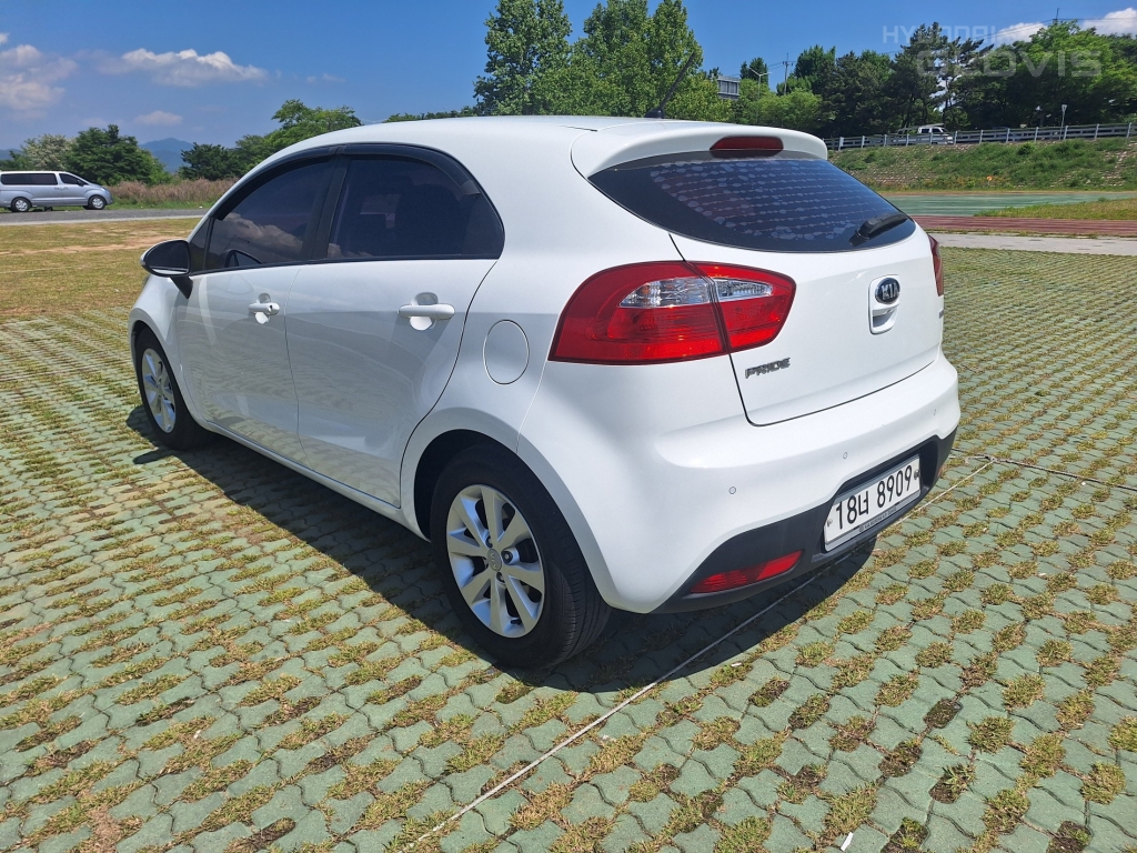 KIA All New Pride 5Door 1.6 GDI