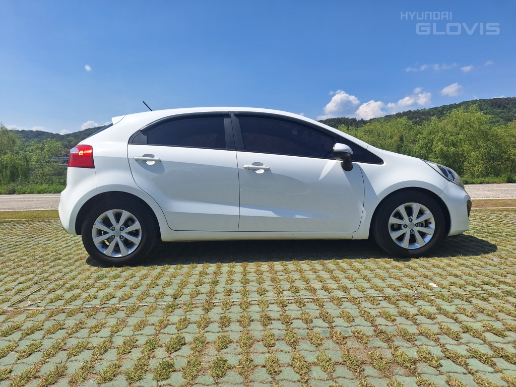 KIA All New Pride 5Door 1.6 GDI