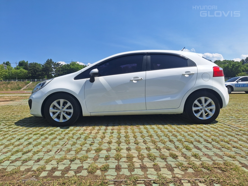 KIA All New Pride 5Door 1.6 GDI