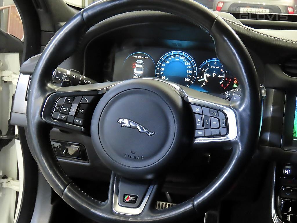 JAGUAR XF (2nd Generation) 3.0 S AWD