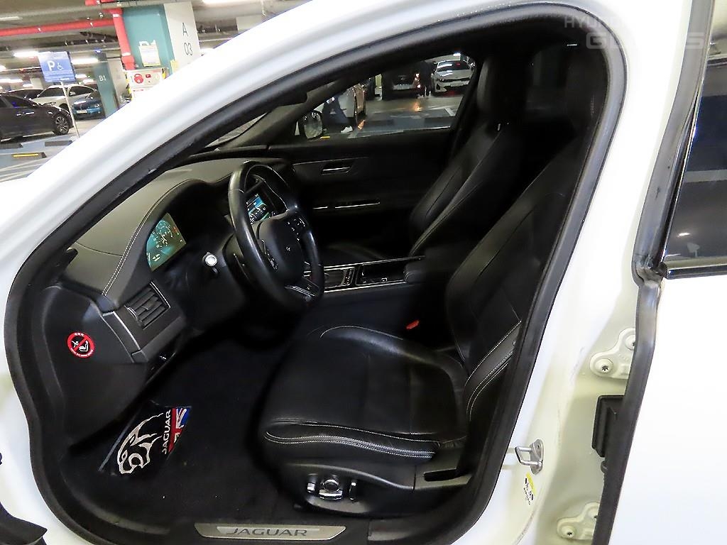 JAGUAR XF (2nd Generation) 3.0 S AWD