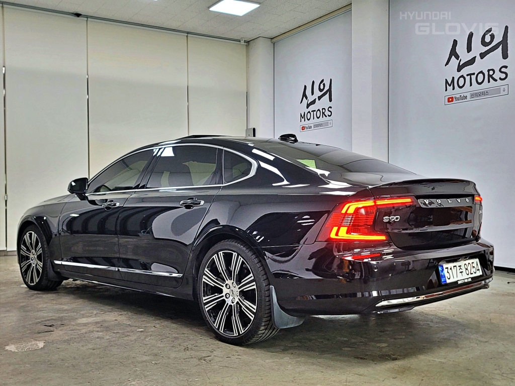 VOLVO The New S90 B6 AWD