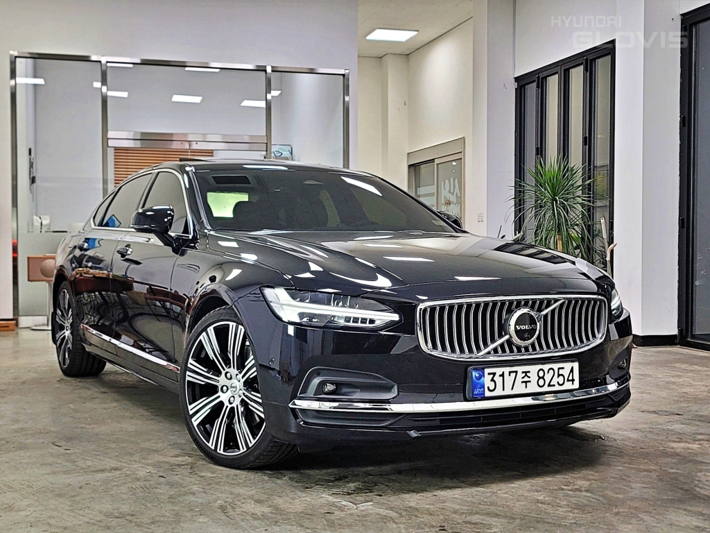 VOLVO The New S90 B6 AWD